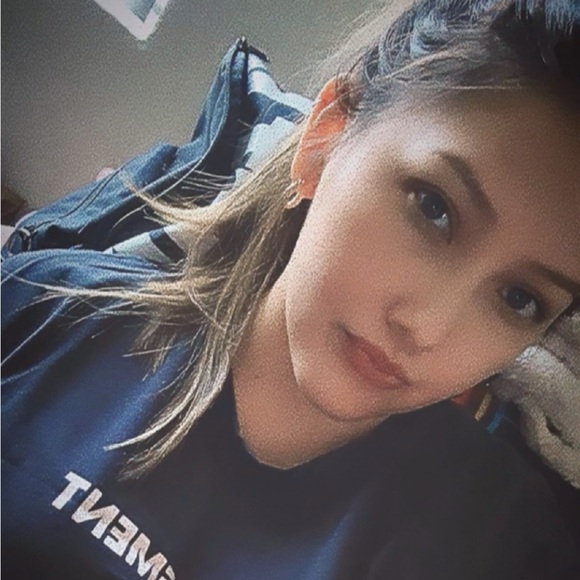 Meet your Posher, Alvînä - Picture 1 of 1